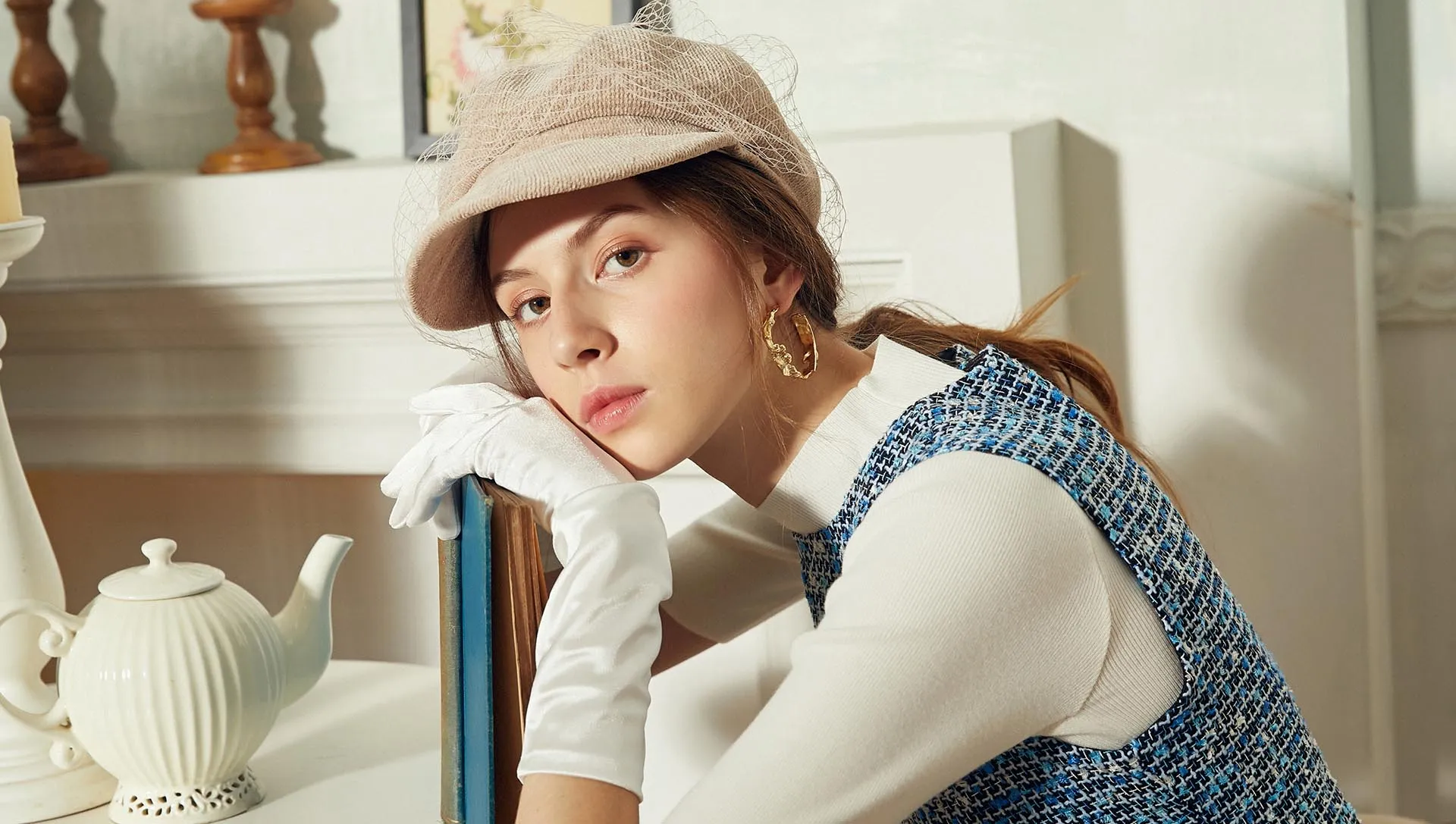Discover Rnogmei's exquisite hat collection